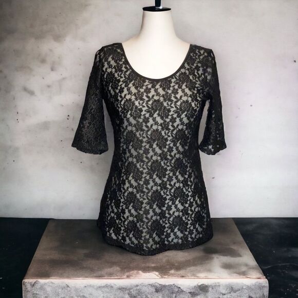 BR Black Lace Metallic Shimmer Short Sleeves Stretch Top Scoop Neck Sz L - Picture 1 of 6